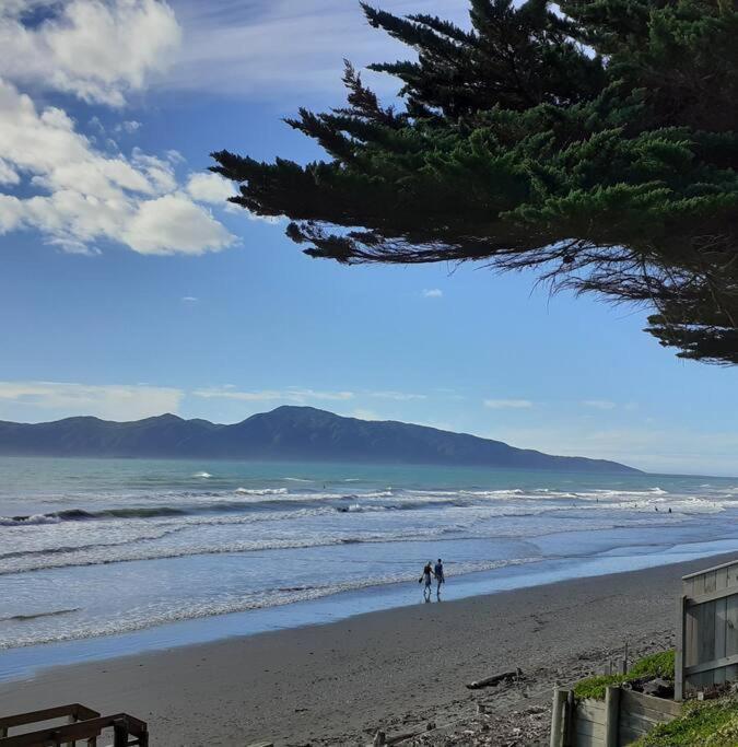 Beachfront Bliss Paraparaumu Luaran gambar