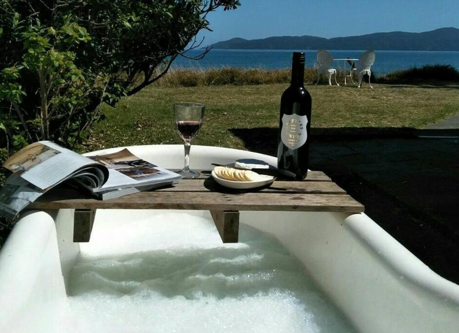 Beachfront Bliss Paraparaumu Luaran gambar